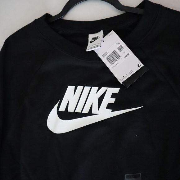 Nike DC6928 010 Women's Plus Sz 2XL Black Fleece Logo Graphic Sweatshirt $60 - Picture 5 of 7